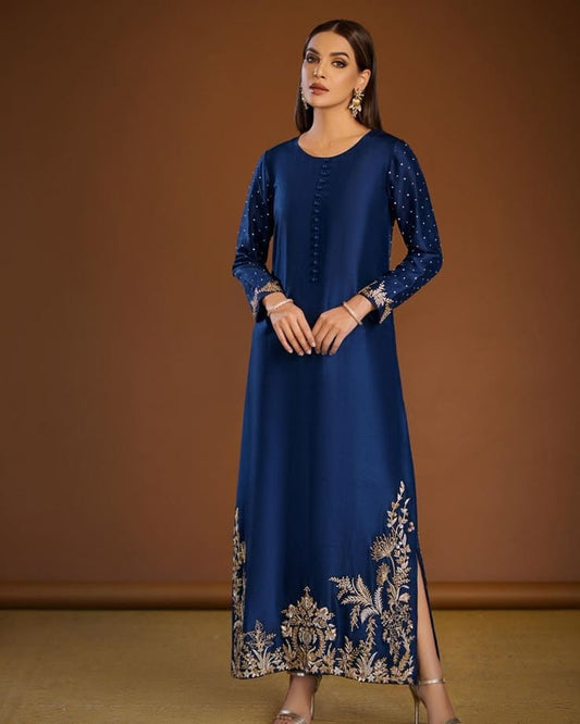 2 PIECE EMBROIDERED SILK SUIT .